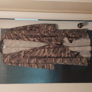 Camouflage cardigan